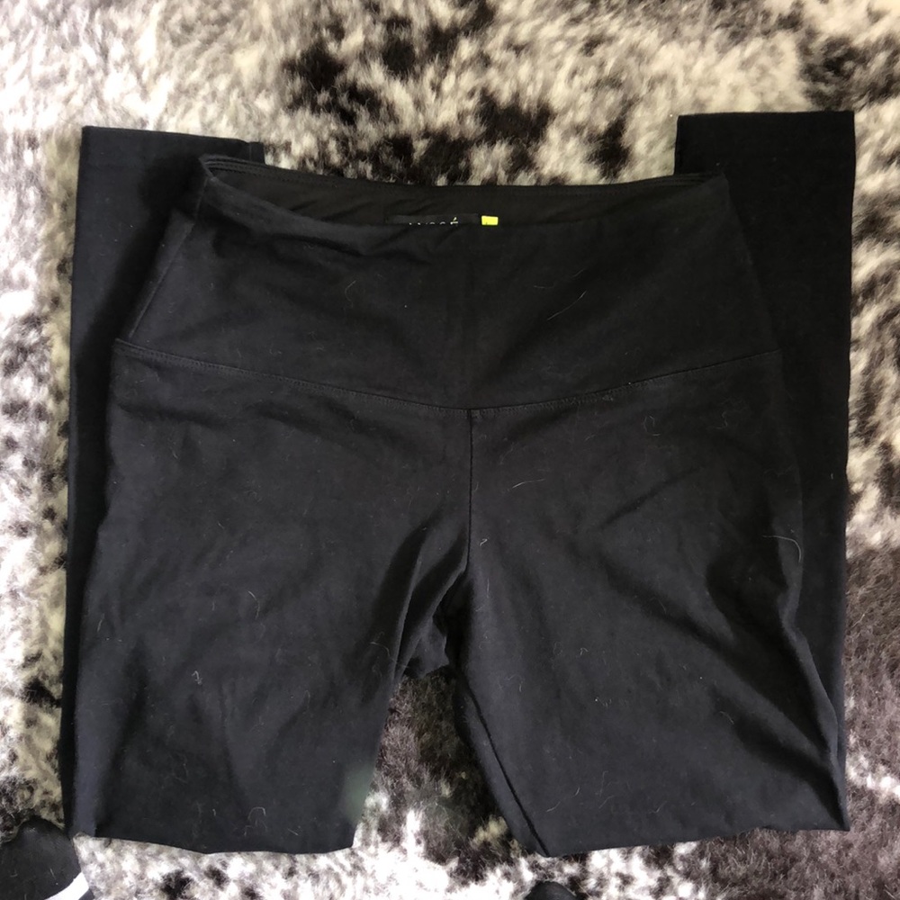 Black workout leggings